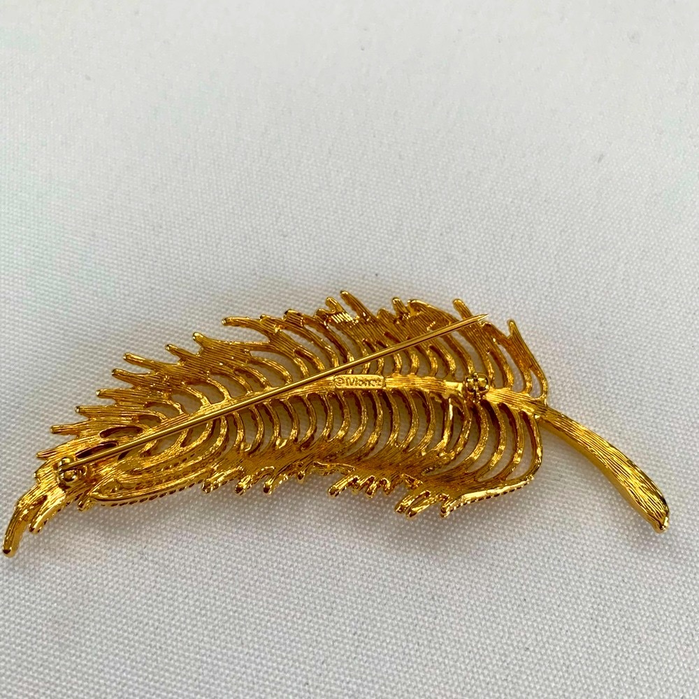 Vintage Monet Brooch - Picture 7 of 7